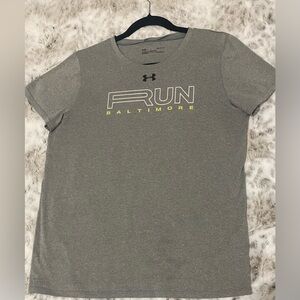 Lot of 2 Under Armour Gray RUN Baltimore Tee & Reebok Mens Size S